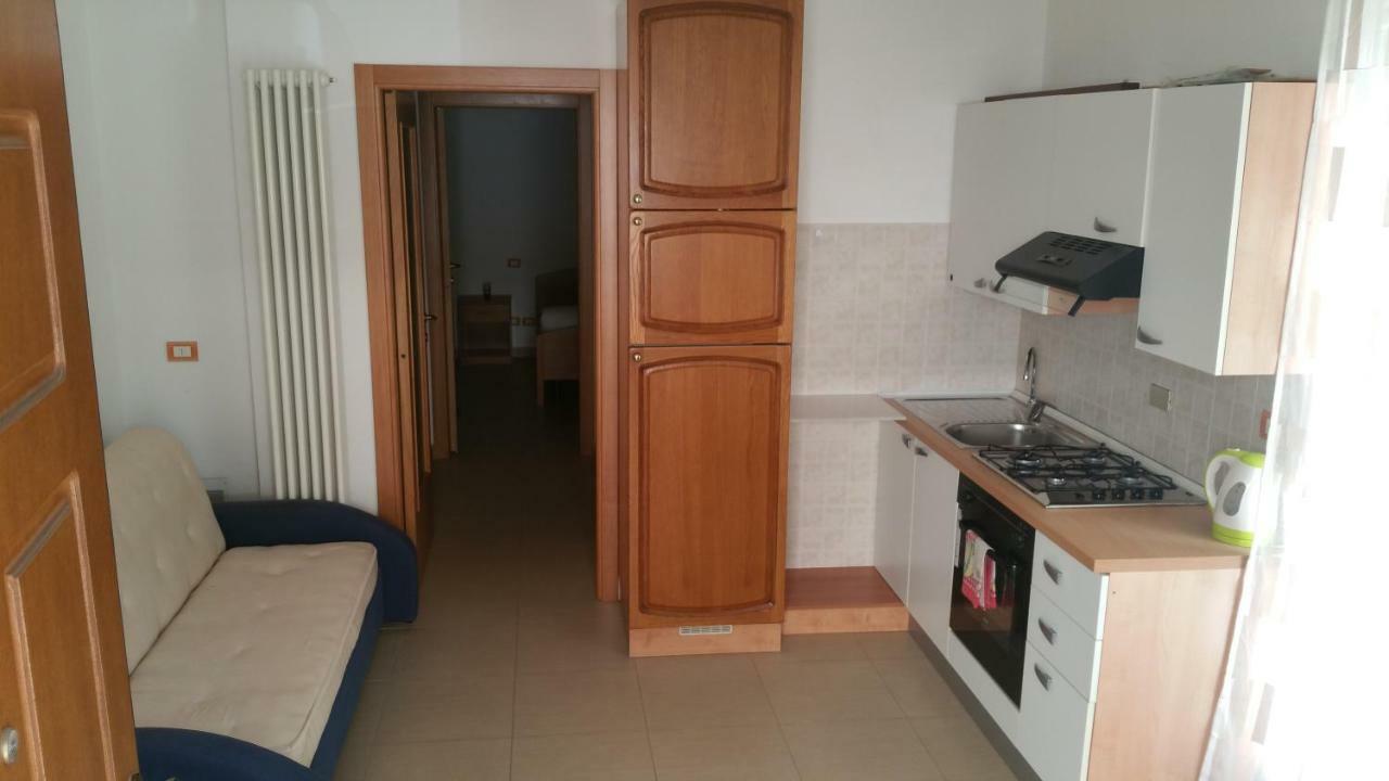 Appartamento Piano Terra San Benedetto del Tronto Bagian luar foto
