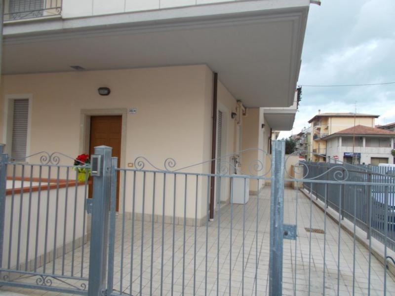 Appartamento Piano Terra San Benedetto del Tronto Bagian luar foto